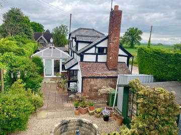 Click the photo for more details of Ashperton, Ledbury, Herefordshire