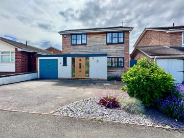 Click the photo for more details of Biddulph Way, Ledbury, Herefordshire
