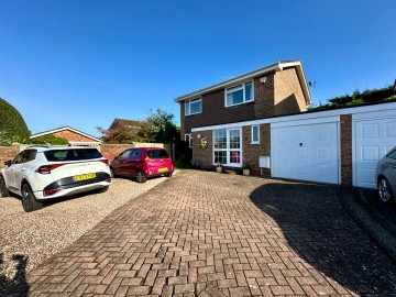 Click the photo for more details of Traherne Close, Ledbury, Herefordshire